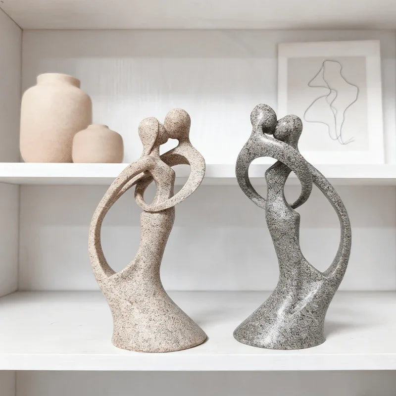 Abstract Embrace Sculpture – Modern Couple Resin Art Decor - Beige