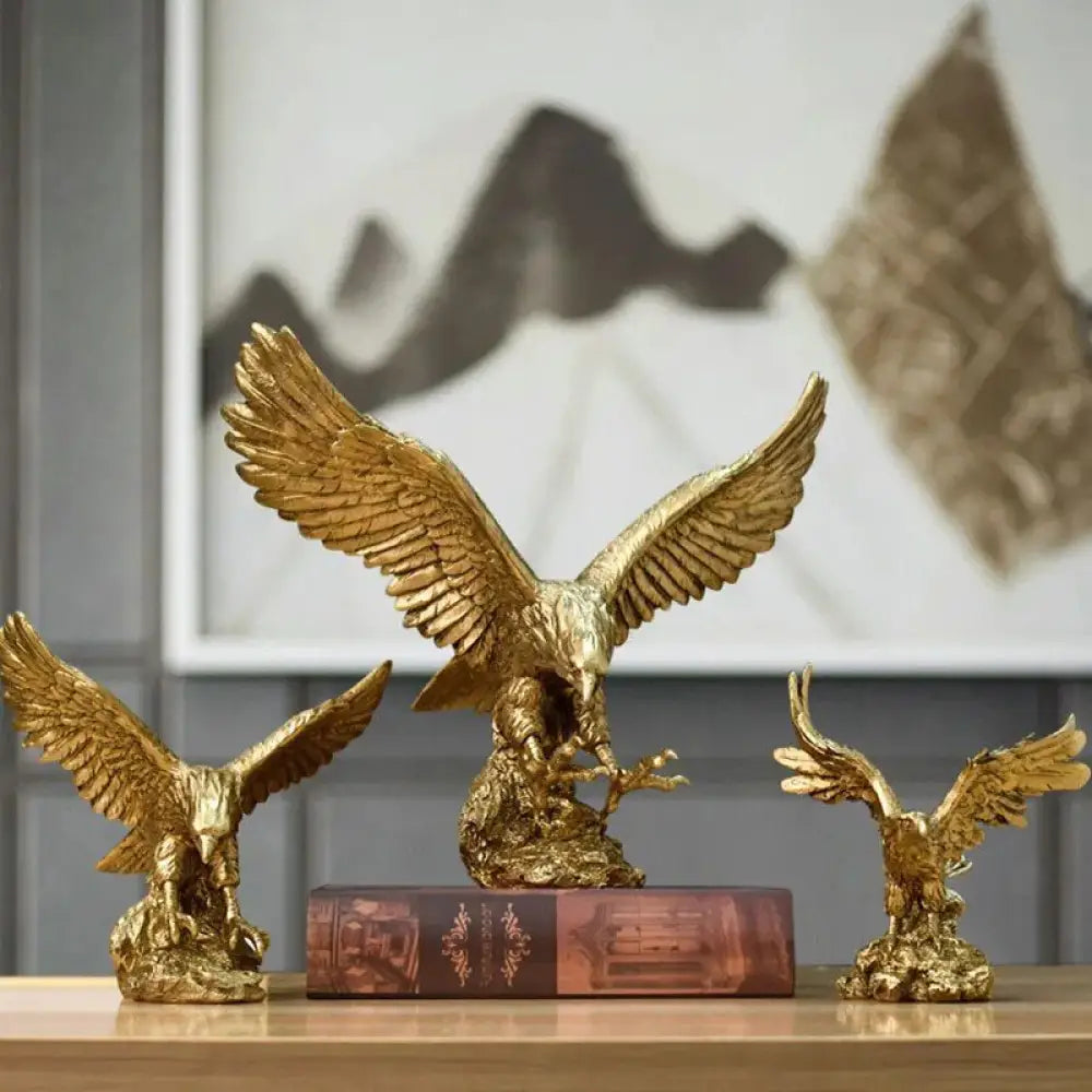 Nordic Resin Golden Eagle Animal Figurines Hawk Statue Craft Sculpture