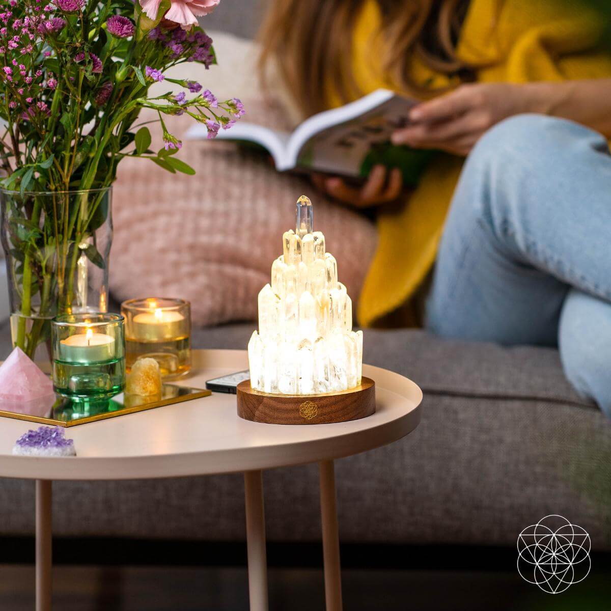 La lampe tour de manifestation en quartz clair