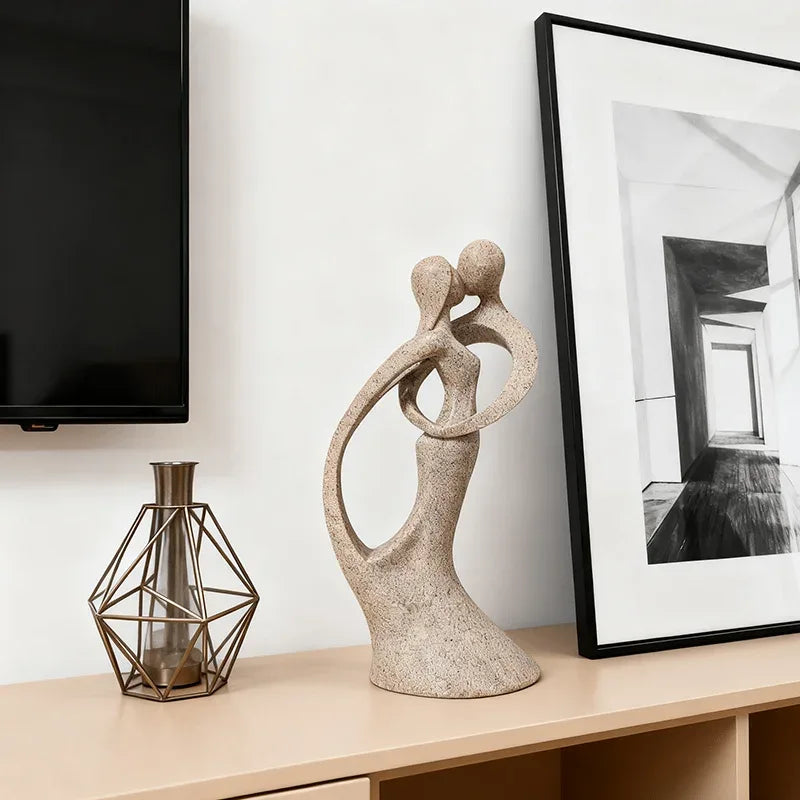 Abstract Embrace Sculpture – Modern Couple Resin Art Decor - Beige