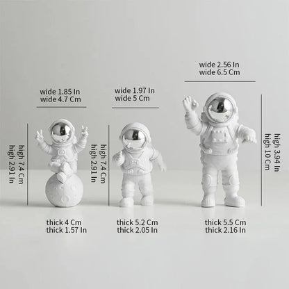 Creative Desktop Astronaut Ornament Space-Themed Gift for Boys & Girls - Blue
