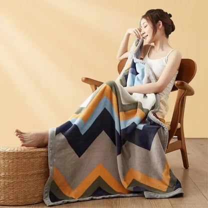 Extra Soft Thickened Flannel Blanket Cozy Air Conditioning & Nap Throw - 100x140cm / Zigzag Pattern