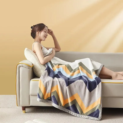 Extra Soft Thickened Flannel Blanket Cozy Air Conditioning & Nap Throw - 100x140cm / Zigzag Pattern