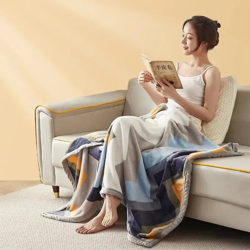 Extra Soft Thickened Flannel Blanket Cozy Air Conditioning & Nap Throw - 100x140cm / Zigzag Pattern