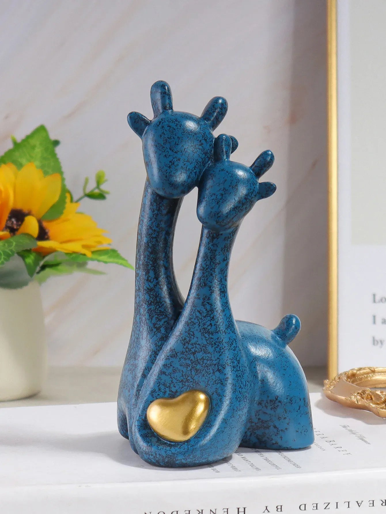 Romantic Couple Deer Statue Cute Animal Sculpture Valentine's Day Gift