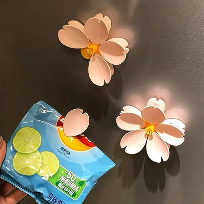Sakura Magnetic Snack Clip – Creative Flower Petal Food Sealer & Fridge Magnet