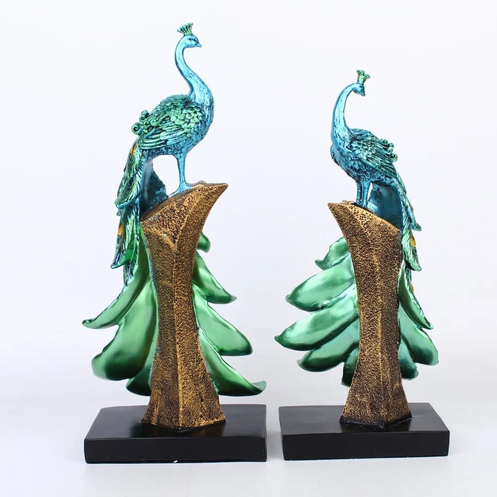 Luxury Peacock Statue Set – Elegant Resin Peacock Home Decor Ornaments