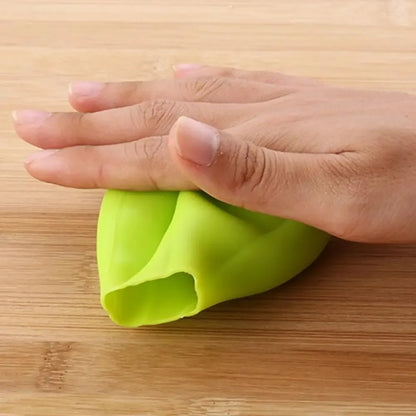 Easy Peeling Magic Silicone Garlic Peeler - 