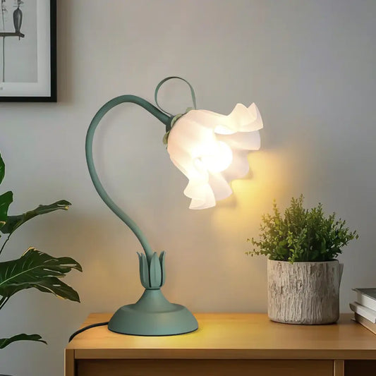 Green Vintage Flower Lamp 360° Adjustable LED Bedside Light with Three-Tone & Diamond Refraction