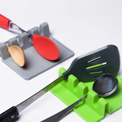 Silicone Utensil Rest – 4-Slot Spoon Holder with Drip Dish