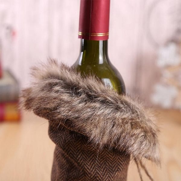 Cozy Christmas Wine Cover - Image 4