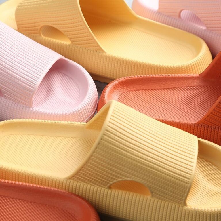 FootRelax Anti-Slip Cloud Cushion Slippers - Image 2